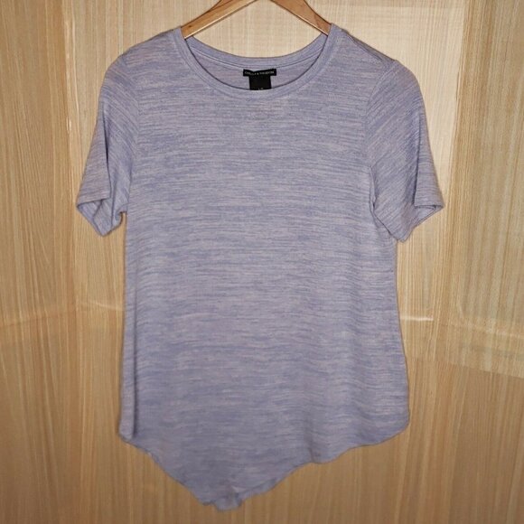 Chelsea & Theodore  Asymmetrical Top Blue Large - Picture 1 of 5